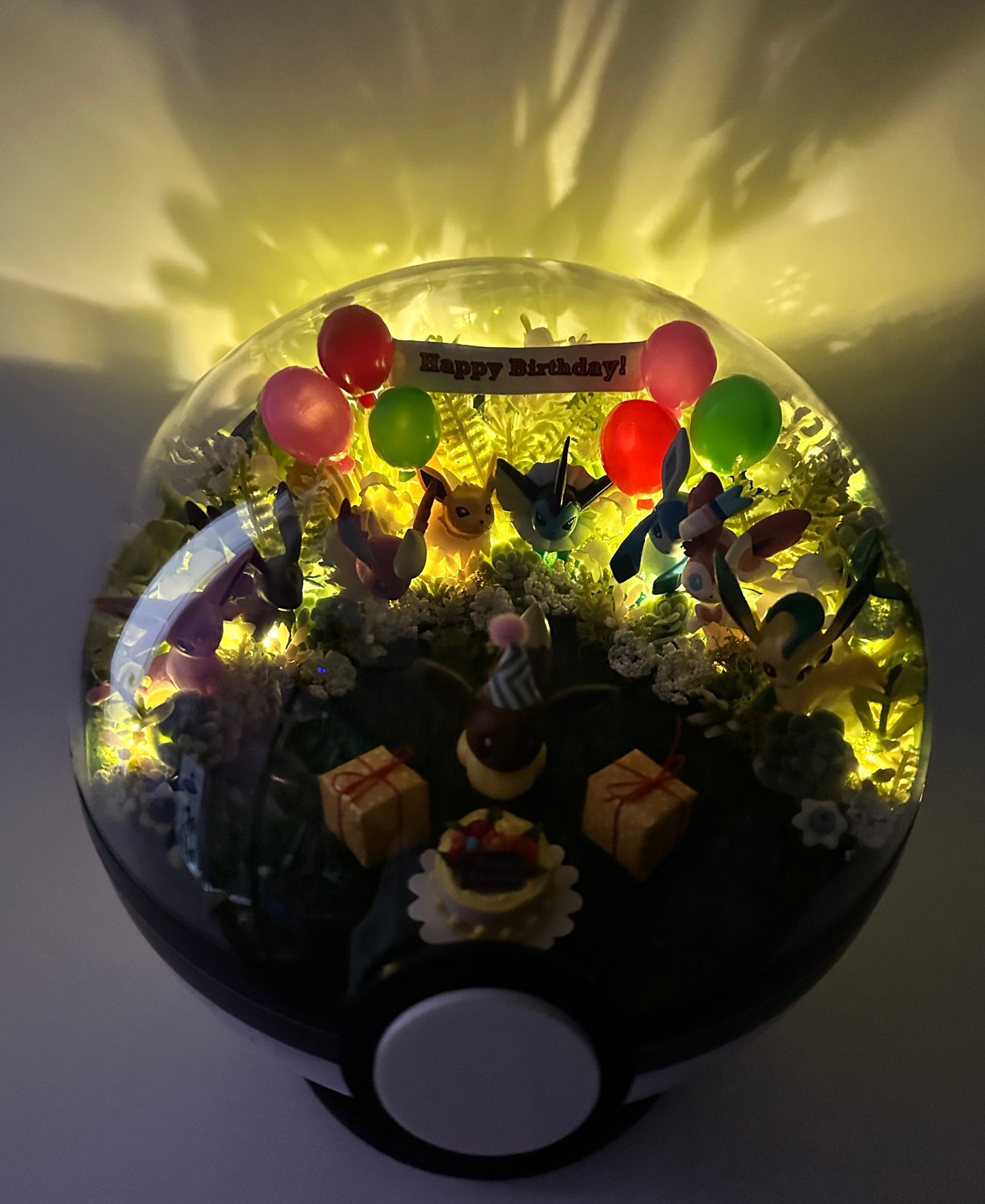 Eeveelution Terrarium Giant 8 inch